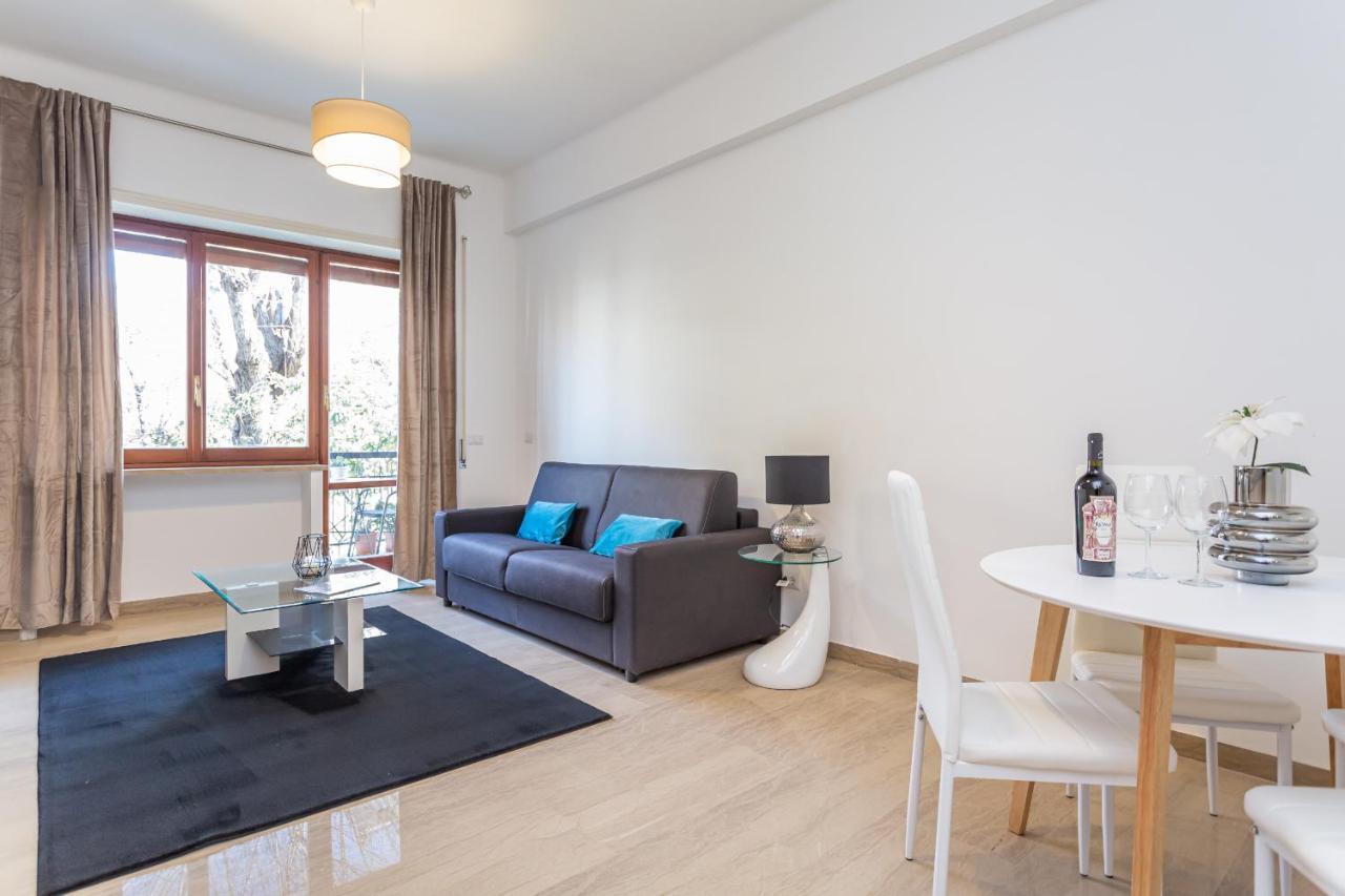 St Peter Cozy 2 Bdr Apartment With Garage Roma Eksteriør bilde